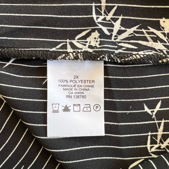 In Every Story Black & White Stripe & Leafy Print Tunic Top w/tie at waist sz 2X - Picture 12 of 12